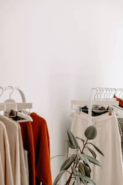 3 cosas que puedes hacer para tener un closet más sostenible